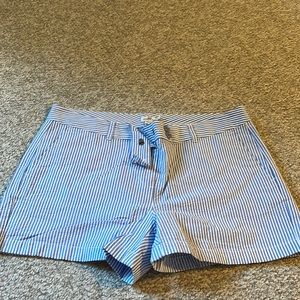 Vineyard Vines seersucker shorts